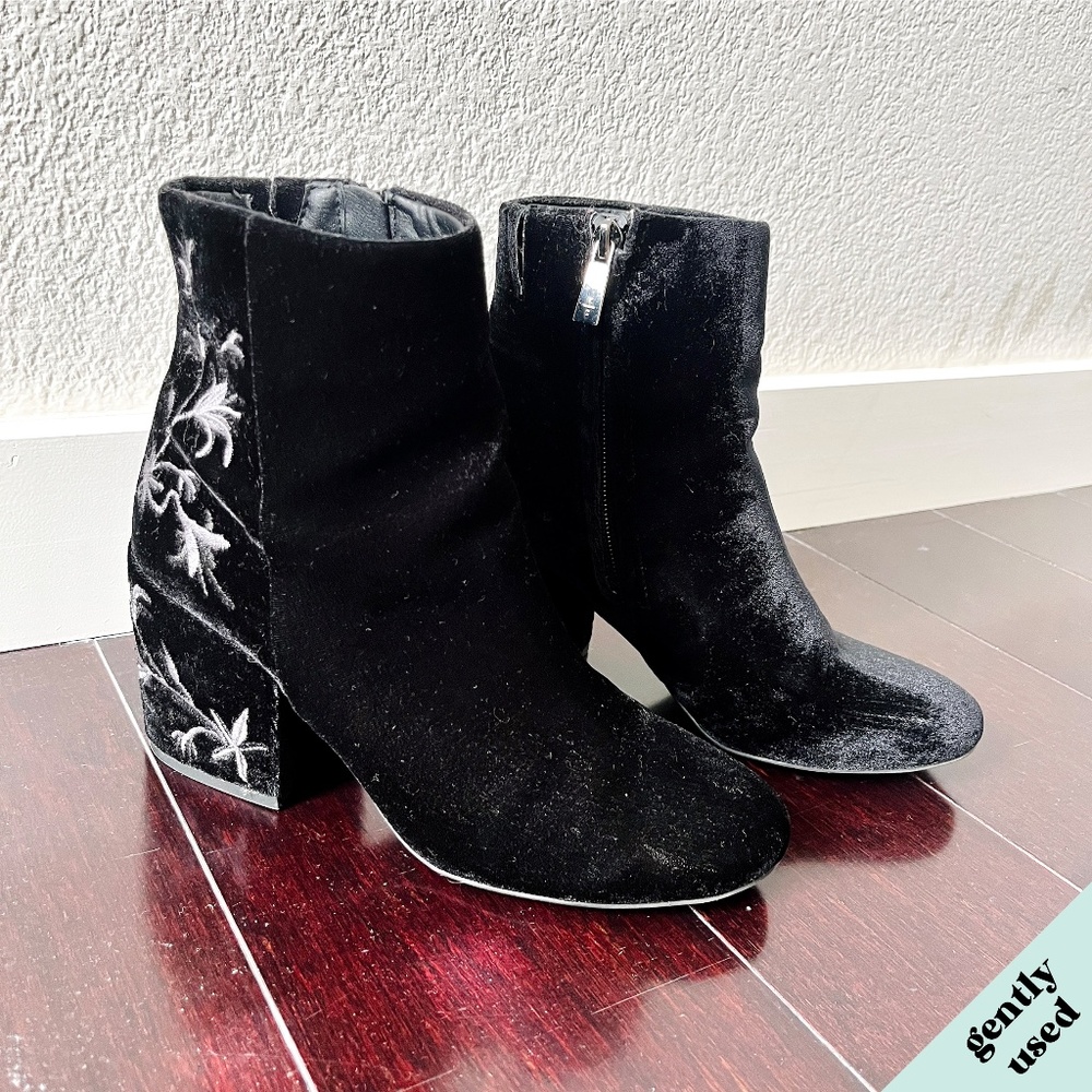Kenneth Cole Renna black velvet floral booties